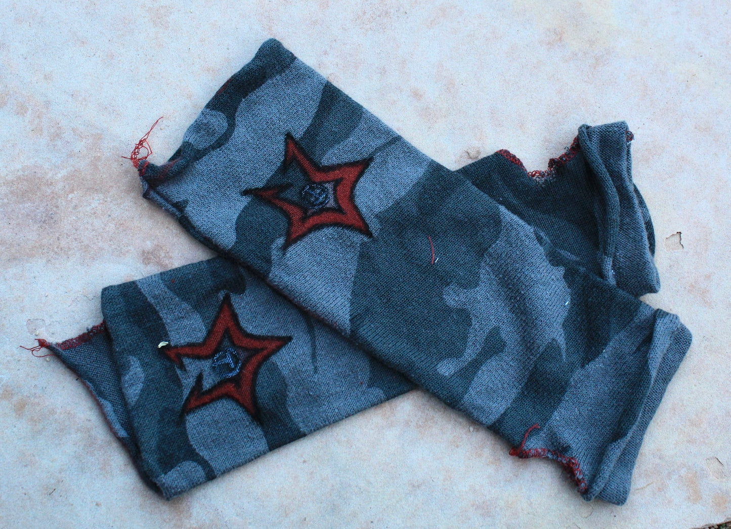 CaMo STaRⓉ FiNGeRLeSS GLoVeS