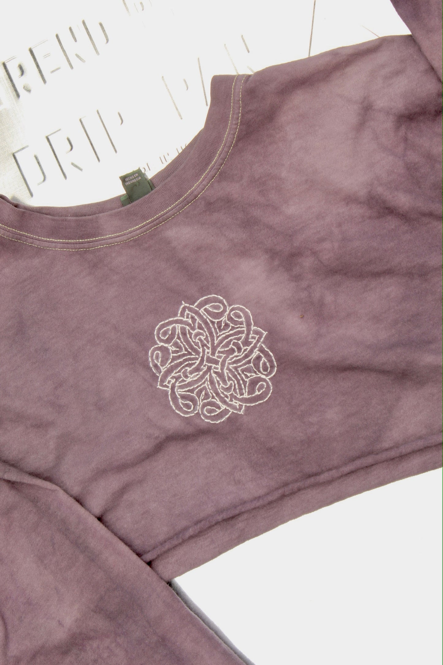 CRoPPeD & DyeD LoNGSLeeVe