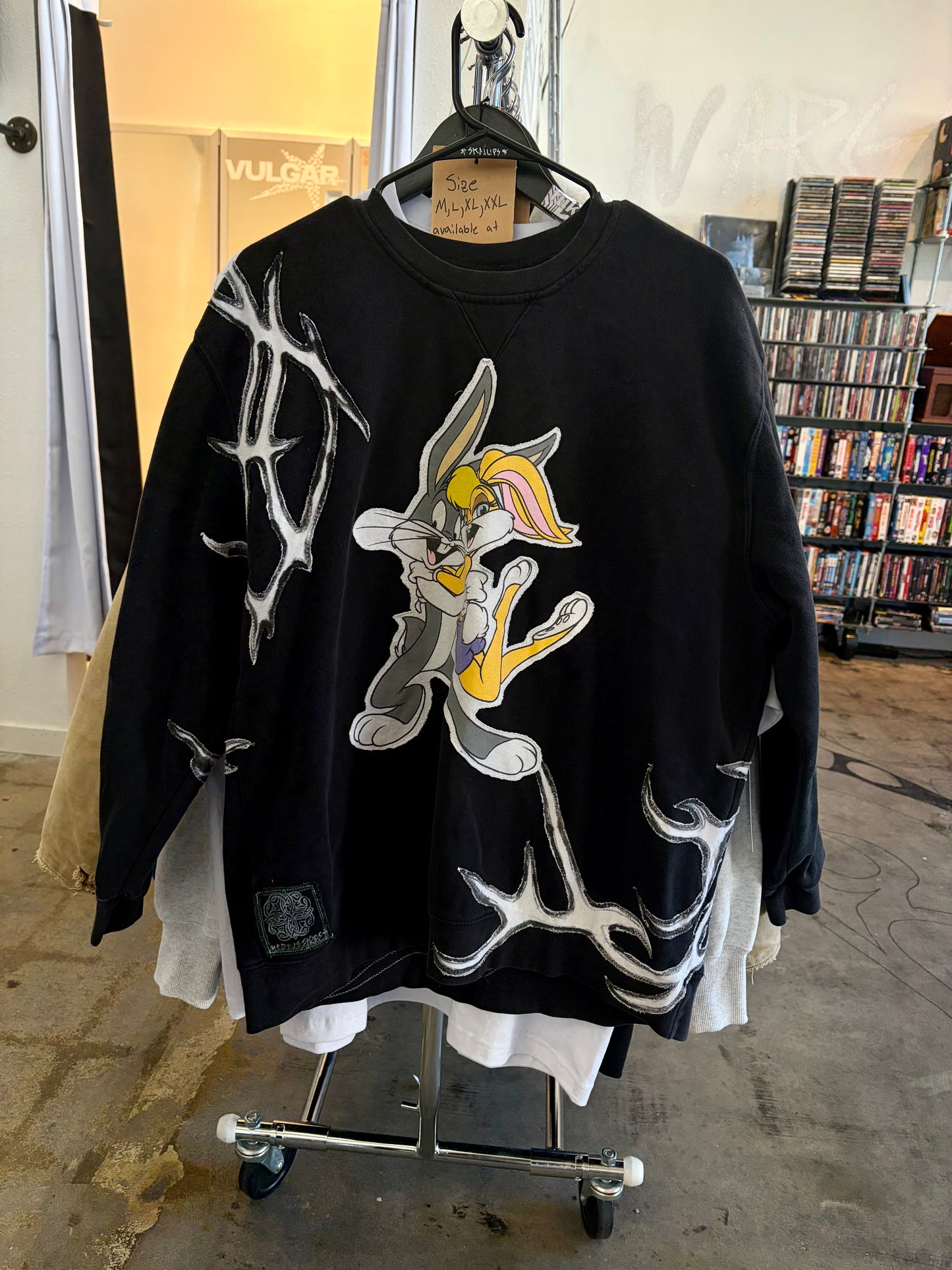 BuGs + LoLa CReW