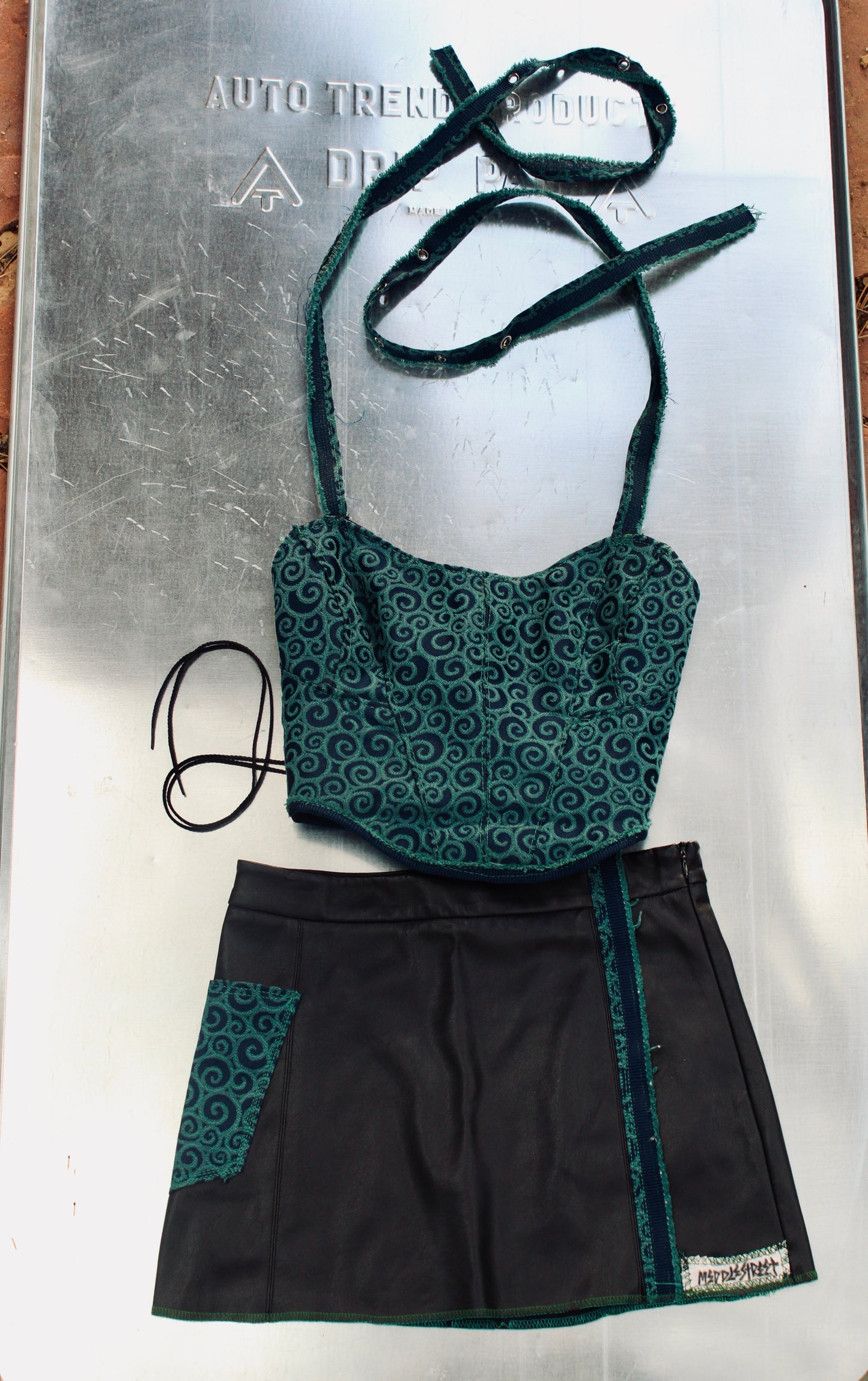 SPiRaL CoRSeT TaNK