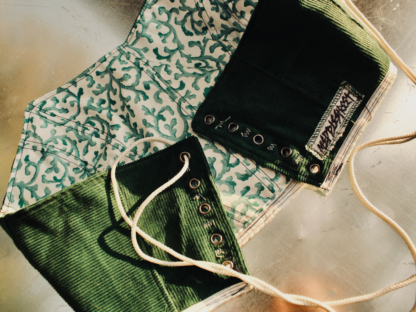 GReeN CoRDuRoY CoRSeT
